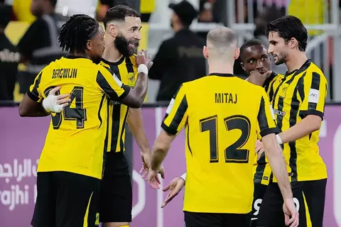 دقيقة بدقيقة.. الاتحاد يواجه أهلي جدة في الدوري السعودي